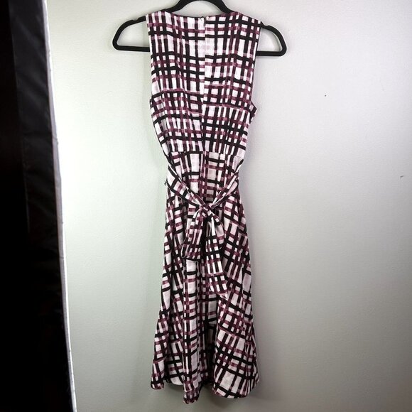 Elle purple plaid sleeveless‎ dress size small - Picture 2 of 9